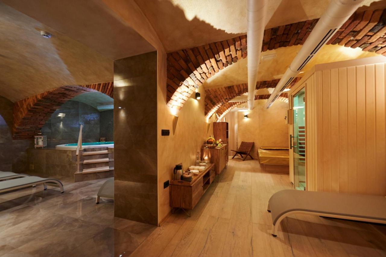 Hisa Ancka, Boutique Hotel & Maja Rooms Slovenj Gradec Buitenkant foto
